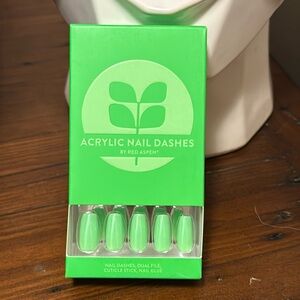 RED ASPEN “Acrylic Style” easy going Emma Ann Dashes 24 Pop On Long Coffin